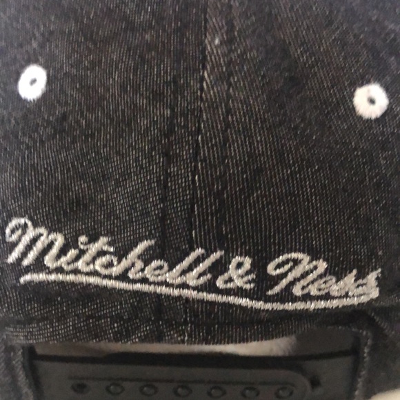 MITCHELL & NESS Brooklyn New York Nets SnapBack cap. One Size. - Picture 7 of 13